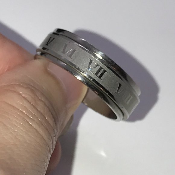 Stainless Steel Spinner Roman Numeral Ring Size 12 1/2 - Picture 4 of 6